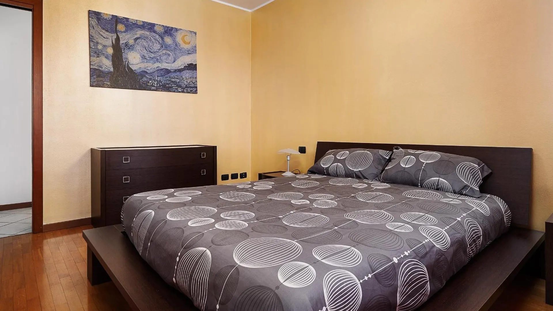Ferienwohnung New - Parking - 10 Min From Fiera Mirho - Sleeps 4 Baranzate Apartment