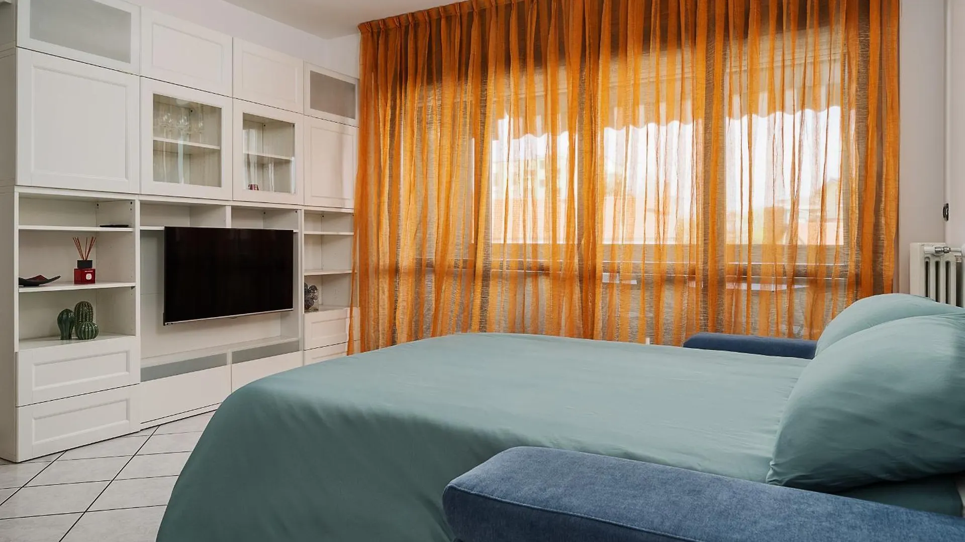 Ferienwohnung New - Parking - 10 Min From Fiera Mirho - Sleeps 4 Baranzate